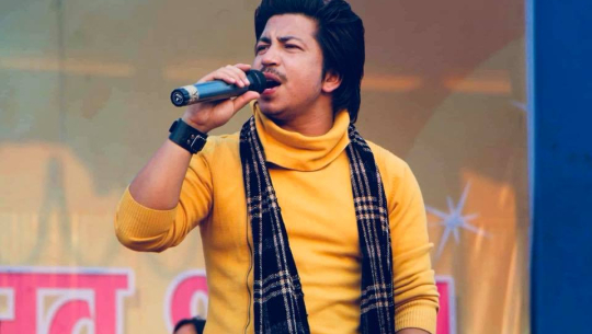 ‘आदर्श विशेष सम्मान’ गायक सपुतलाई