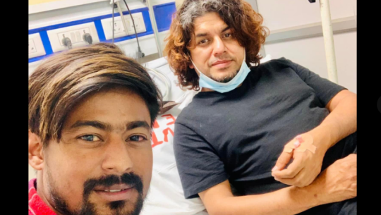 गायक प्रमोद खरेल चढेको गाडी दुर्घटना