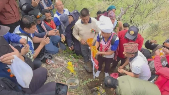 दार्चुलाको घट्टेखोलामा गरे हर्क साम्पाङले झोलुङ्गे पुल शिलान्यास