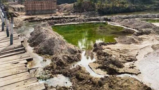 दुई मोटरेबल पक्की पुल निर्माणको काम पाँच वर्षदेखि अलपत्र