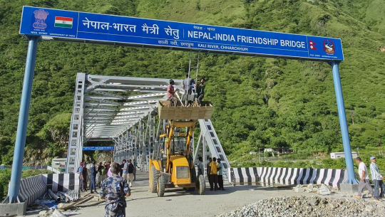 नेपाली भूमिमा राखिएको मैत्री पुलको बोर्डमा भारतीय ठेगाना, दार्चुलामा विरोध 