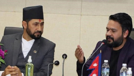 कुलमानपछि बालेनले गरे रविसँग भेटघाट