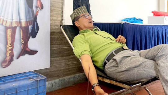 राप्रपा अध्यक्ष राजेन्द्र लिङ्देनद्वारा ८४औं पटक रक्तदान