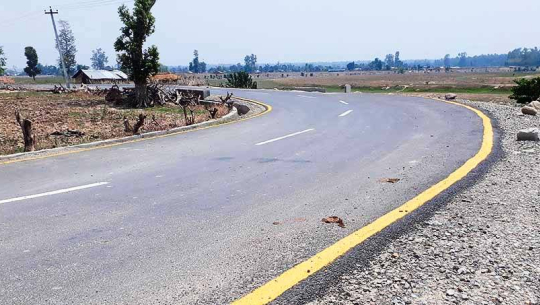 धनगढीमा संघीय सरकारद्वारा ७१ करोडमा १९ सडक कालोपत्रे (नामावली सहित)