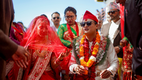 अभिनेता सलोनले गरे प्रेमिका करिश्मासँग विवाह 