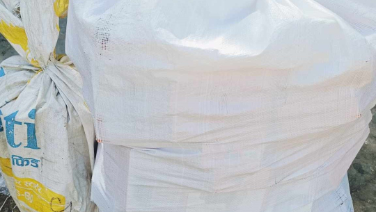 डडेल्धुराबाट भन्सार छलीका सामान बरामद