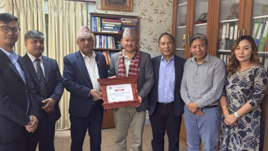 पर्यटन विकासमा उत्कृष्ट कार्य गरेबापत अपिहिमाल गाउँपालिका सम्मानित