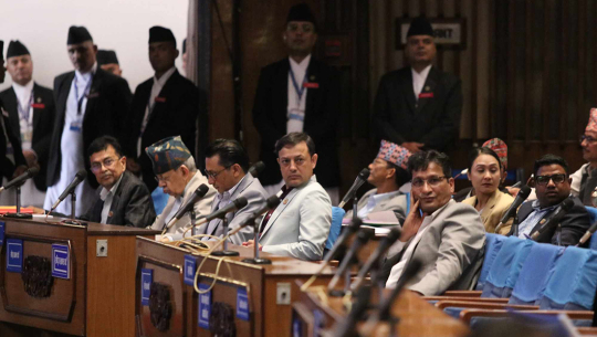 आन्दोलनपछिको बंगलादेशको अवस्थाबारे जानकारी गराउन सांसदको माग