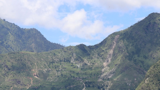 डोटीको सायलका ५८४ घरधुरी पहिराको जोखिममा