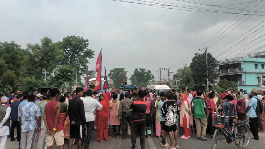 कञ्चनपुरमा सुकुम्बासीको प्रदर्शन, लालपुर्जा र विकल्पको माग