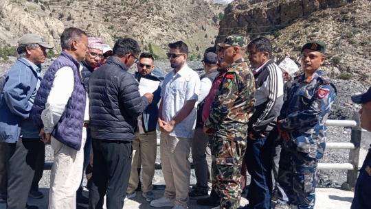 कर्णालीका सडक पूर्वाधारको अनुगमन गरेर फर्के मन्त्री लम्साल