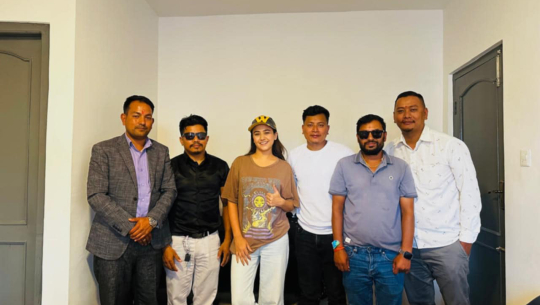 फिल्म ‘कङ्गारु’को मुख्य अभिनेत्रीमा स्वस्तिमा अनुबन्धित