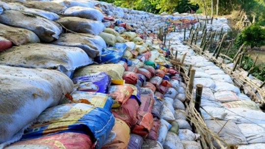 Organic embankment constructed in Bhajani’s Bardawaphanta to mitigate flood risks