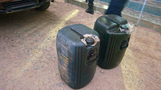 कञ्चनपुरका सीमानाकाबाट डिजेल तस्करी, १ सय लिटर बरामद