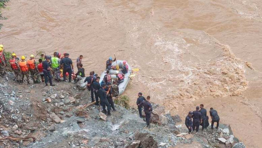 सिमलताल बस दुर्घटनाः यात्रुको खोजी पुनः गरिँदै