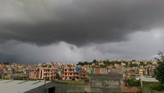 पश्चिमी र स्थानीय वायुको प्रभाव कायमै, तीन दिन अझै वर्षाको सम्भावना