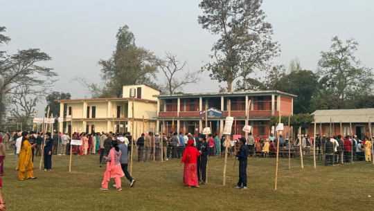 सुदूरपश्चिममा बिहान ७ बजेदेखि मतदान सुरु, ११ बजेसम्म झण्डै  ५ प्रतिशत मत खस्यो