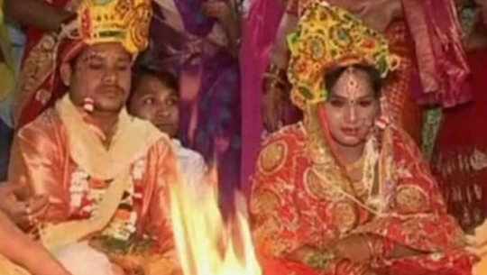 जब श्रीमतीले श्रीमानको चक्कर तेस्रोलिङ्गीसँग चलेको थाहा पाइन्...