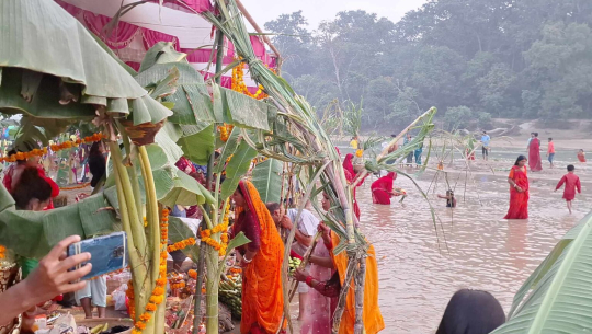 धनगढीमा पनि भव्य तरिकाले मनाइयो छठ पर्व