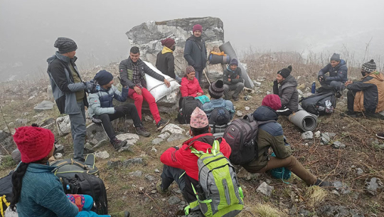 बझाङमा हिमपातले यार्सागुम्बा संकलन गर्न समस्या