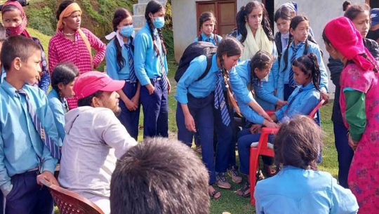 बझाङमा छात्रा बेहोस हुन थालेपछि एक सातासम्म विद्यालय बन्द